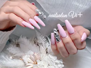 ネイル ✨Nailsalon Vi+✨のネイルデザイン