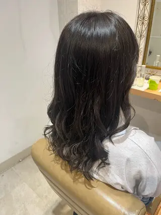 ミディアム カラー 田村 桃々のヘアスタイル