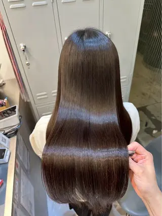 ロング カラー 西山 夢月のヘアスタイル