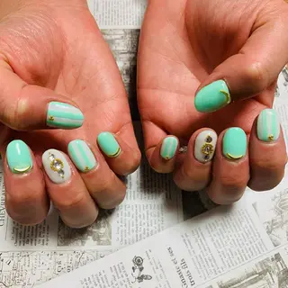 ネイル 大崎 奈々のネイルデザイン