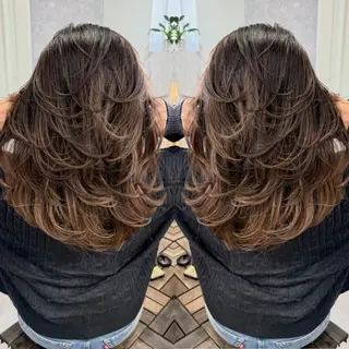 ロング 大人上品特化 レイヤー🇺🇸山村のヘアスタイル