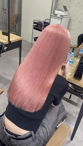 ミディアム カラー SWAY所属・SWAY / ヒカルのヘアスタイル