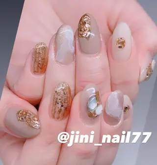 ネイル JINI NAIL所属・ジニ ネイルのネイルデザイン