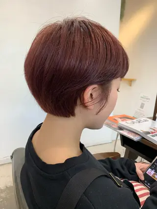 ショート カラー ヘアアレンジ サナ🌱 切りっぱなしボブのヘアスタイル