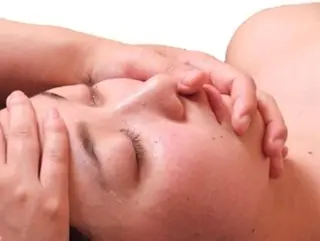 ニキビ跡改善専門🔥 医療にはできない改善のエステ・リラクイメージ