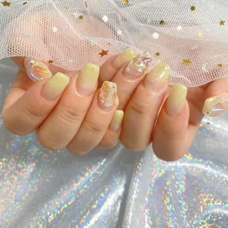 ネイル Nail Salon & MORE.のネイルデザイン