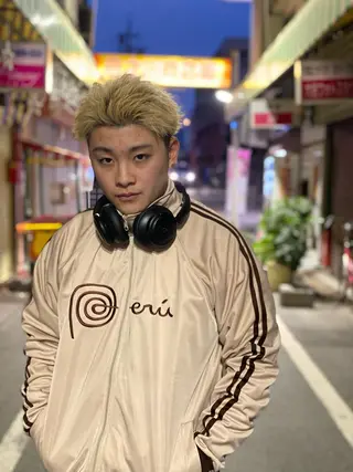 ショート sunc所属・梅田l大人韓国ヘア レイヤー×艶カラーのヘアスタイル