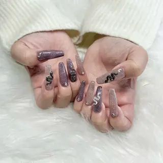 ネイル LAUR Natsukiのネイルデザイン