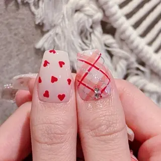 ネイル も りのネイルデザイン