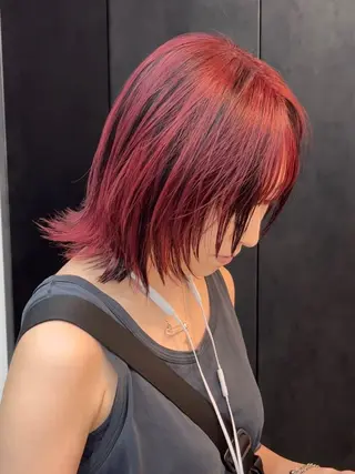 ミディアム ウルフ/レイヤー ⚡️ITSUKU⚡️のヘアスタイル