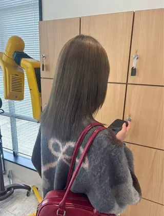 ミディアム 渡辺 望愛のヘアスタイル