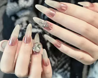 ネイル VIVIAN エイのネイルデザイン