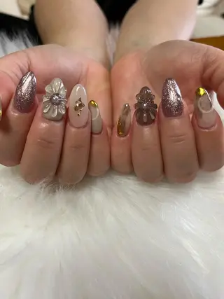 ネイル Rureri .のネイルデザイン