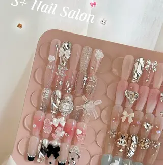 ネイル ネイリスト ハンのネイルデザイン