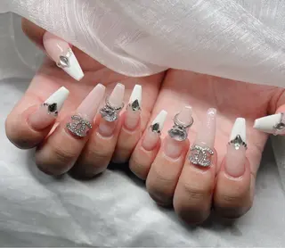 ネイル Lee Nailsのネイルデザイン