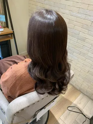 セミロング カラー 艶髪レイヤー上田 紗也🇰🇷💗のヘアスタイル