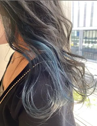 カラー コナカ モエのヘアスタイル