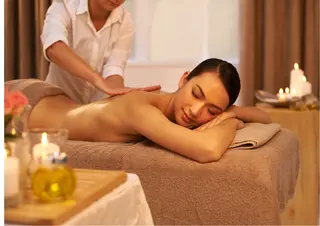 HONEY BEE所属・HONEY BEEのエステ・リラクイメージ