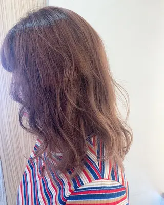 ロング DiMPlE  ディンプル所属・🌸スタイリスト 山浦美恵のヘアスタイル