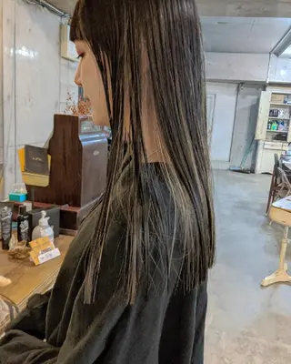 ロング カラー ヘアアレンジ 南堀江 möwen ( メーヴェ )所属・mowen RUIのヘアスタイル