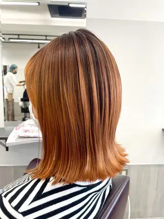 カラー AIRI layer cut hairのヘアスタイル