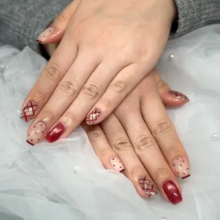 ネイル see nail所属・see nailのネイルデザイン