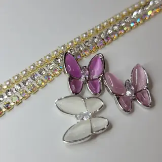 ネイル gotoday新宿店所属・鈴木 ゆいのネイルデザイン