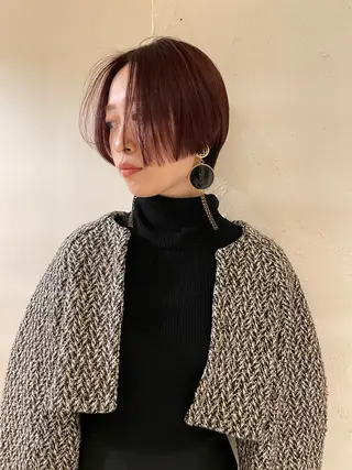 ショート ファッションに 溶け込むstyleのヘアスタイル