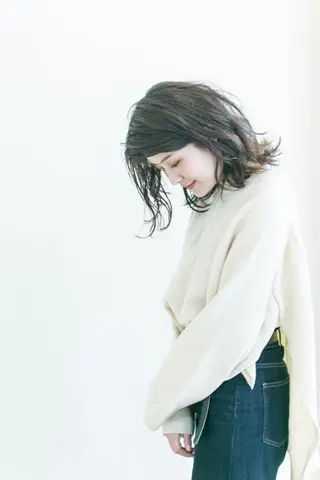 ミディアム 出村谷 雄太のヘアスタイル