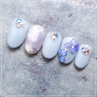 ネイル 山田 麻衣のネイルデザイン