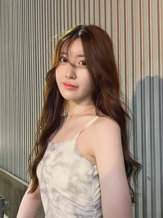 ロング カラー 石黒 理々花のヘアスタイル