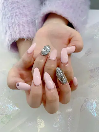 ネイル パーツ全部¥110 サロンミミのネイルデザイン