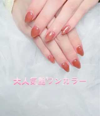 ネイル pink ladyサロン所属・べ にのネイルデザイン