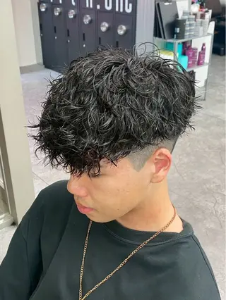 ショート パーマ メンズ パーマ指名1位✨ 針尾　完のヘアスタイル