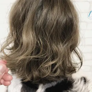 ミディアム 梅田茶屋町 Yutaのヘアスタイル