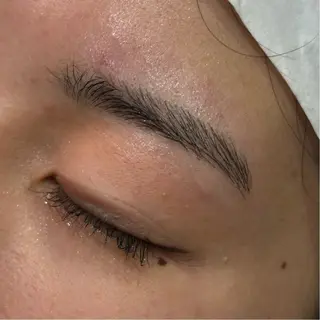 アイブロウ fors梅田店所属・33SASA いつきの眉毛・アイブロウイメージ