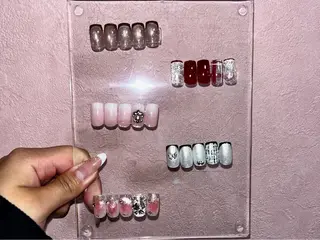 ネイル EmaNail MOMOのネイルデザイン