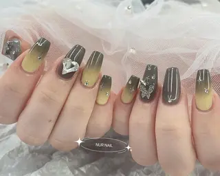 ネイル 🫧NUR NAIL✨のネイルデザイン