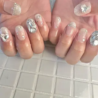 ネイル yuka🩶 渋谷.表参道Nailのネイルデザイン