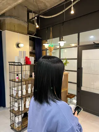 ミディアム カラー Neale. ユメのヘアスタイル