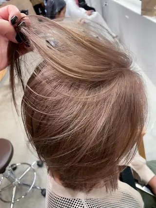 ショート カラー ヘアアレンジ ミニボブ/ブリーチ 🌈MISATOのヘアスタイル