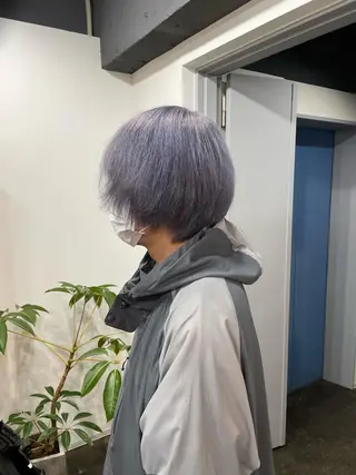 カラー ミルクティー× グレージュMOMOのヘアスタイル