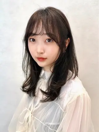 ミディアム カラー パーマ 🫧小顔×似合わせ× 透明感カラー🫧のヘアスタイル