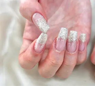 ネイル Threee所属・Threee. Misakiのネイルデザイン