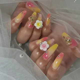 ネイル NEO Beauty Salon所属・𝐍𝐄𝐎 𝐉𝐔𝐑𝐈のネイルデザイン