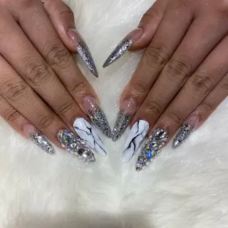 ネイル Amber21.所属・Nagahama Akariのネイルデザイン