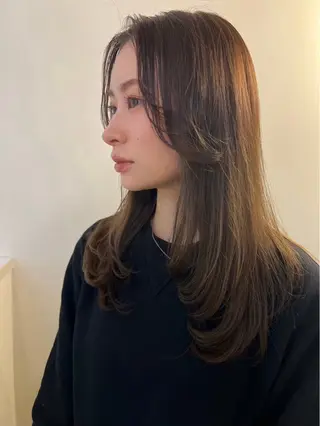ロング 中岡 心音のヘアスタイル
