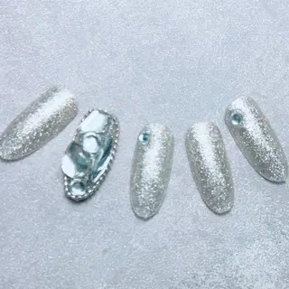 ミディアム artnailgallery所属・gallery Yumiのネイルデザイン
