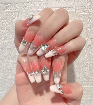 ネイル D-BEAUTY Nailsalonのネイルデザイン