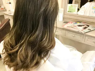 ロング カラー 【天満1艶髪】潤艶/ 髪質改善🌹釣本竜哉のヘアスタイル